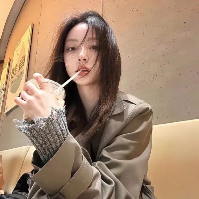 冲浪女孩布鲁娜
